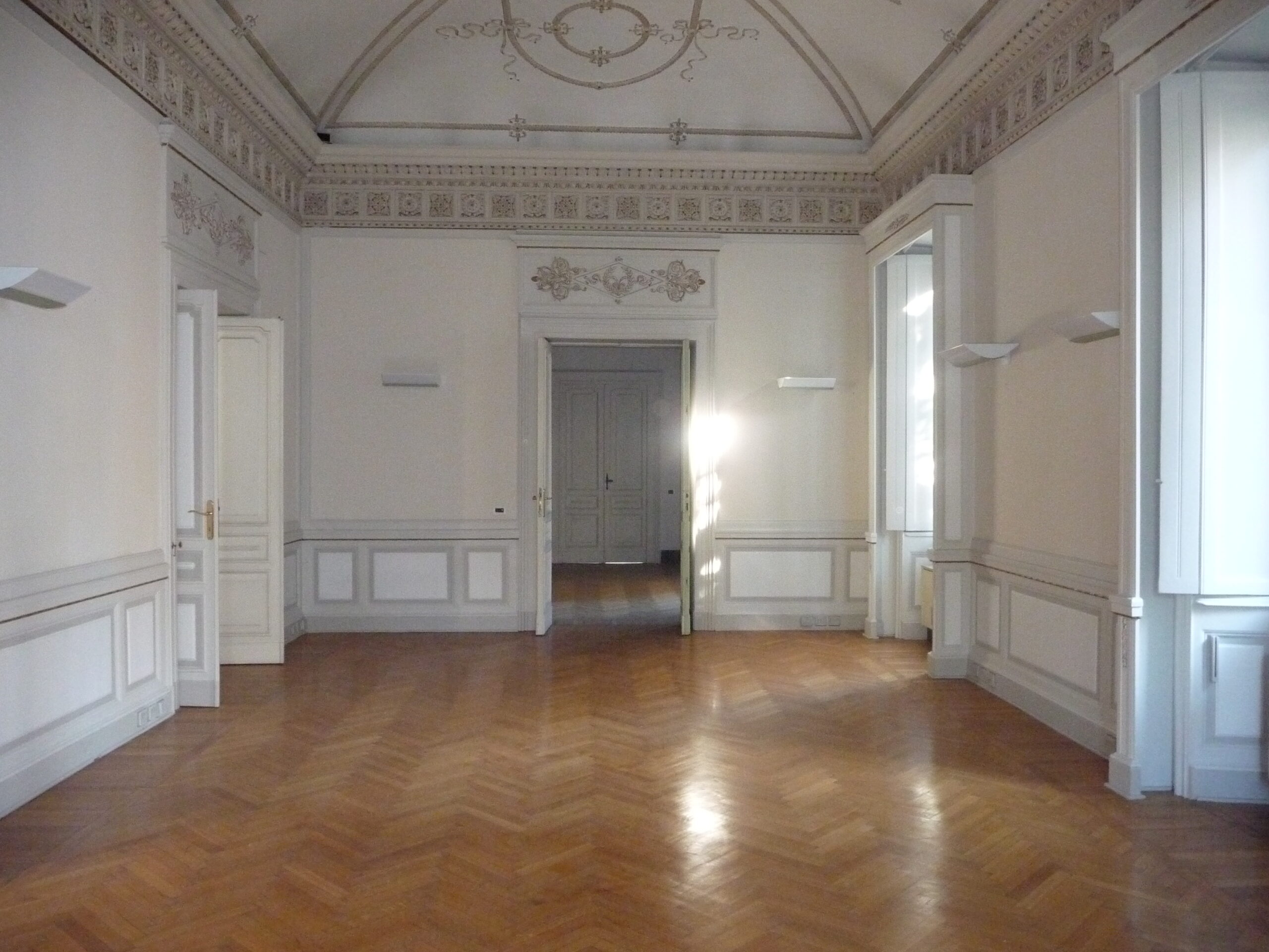 Foto stanza nero a met&agrave; prima